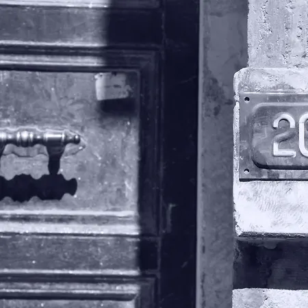 Odda Apart Cukurcuma アパート イスタンブール